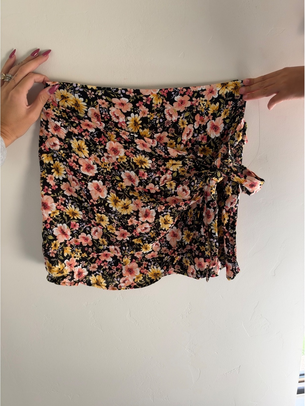 Forever 21 Floral Wrap Skort Size Small Black Pink Yellow Tie Waist